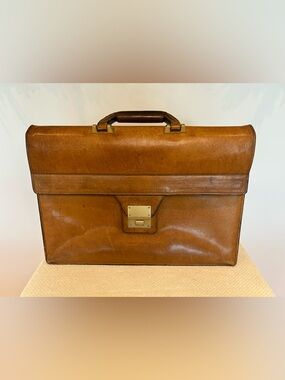 VINTAGE Korchmar Leather Briefcase 1960’s